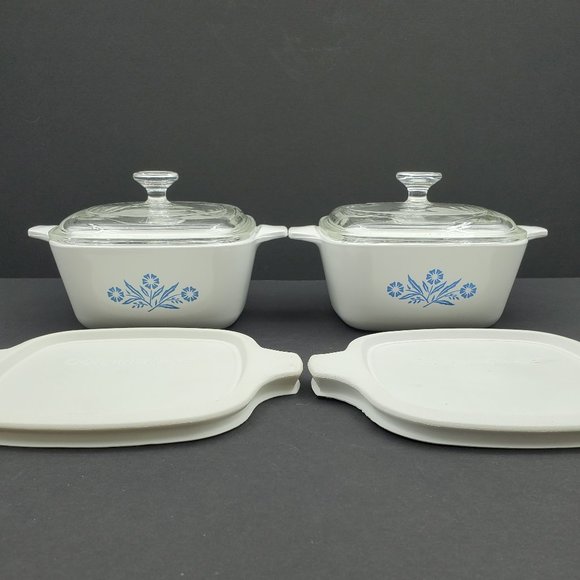 Corningware Other - Corningware Cornflower Blue Casserole Dishes Glass Plastic Lids P-43-B 22 oz.